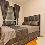 Apartman Bulevar Una